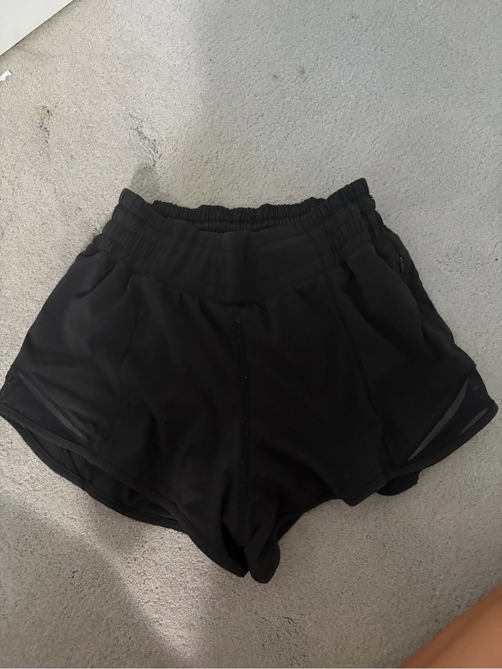 Lululemon athletica black hottie hots shorts